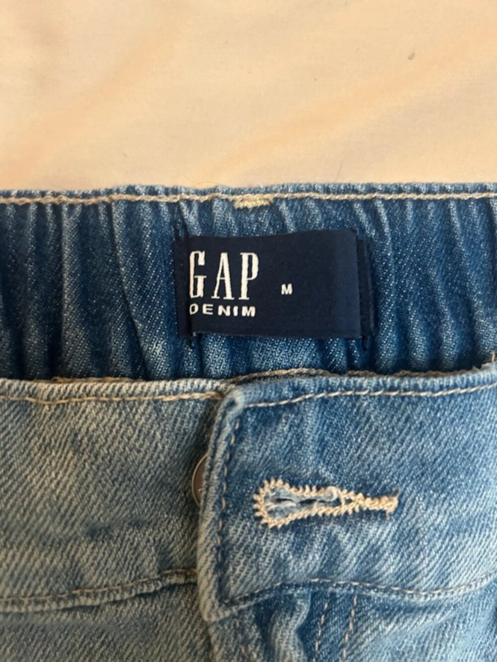 Gap Denim Shorts Medium - Picture 3 of 4